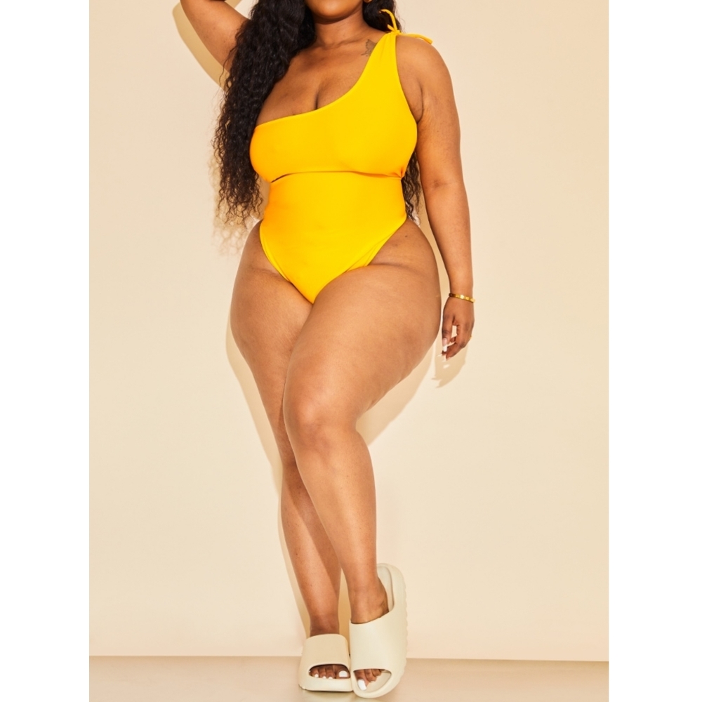 🎀NWT🎀 PrettyLittleThing One Shoulder Tie Detail Swimsuit